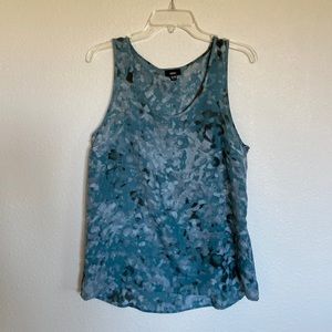 Maximo Medium tank top in teal floral print.